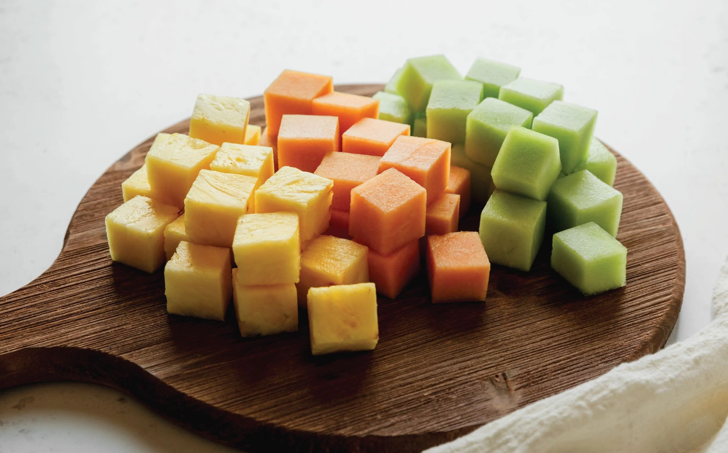 Large Snacking Fruit Tray - Image 5
